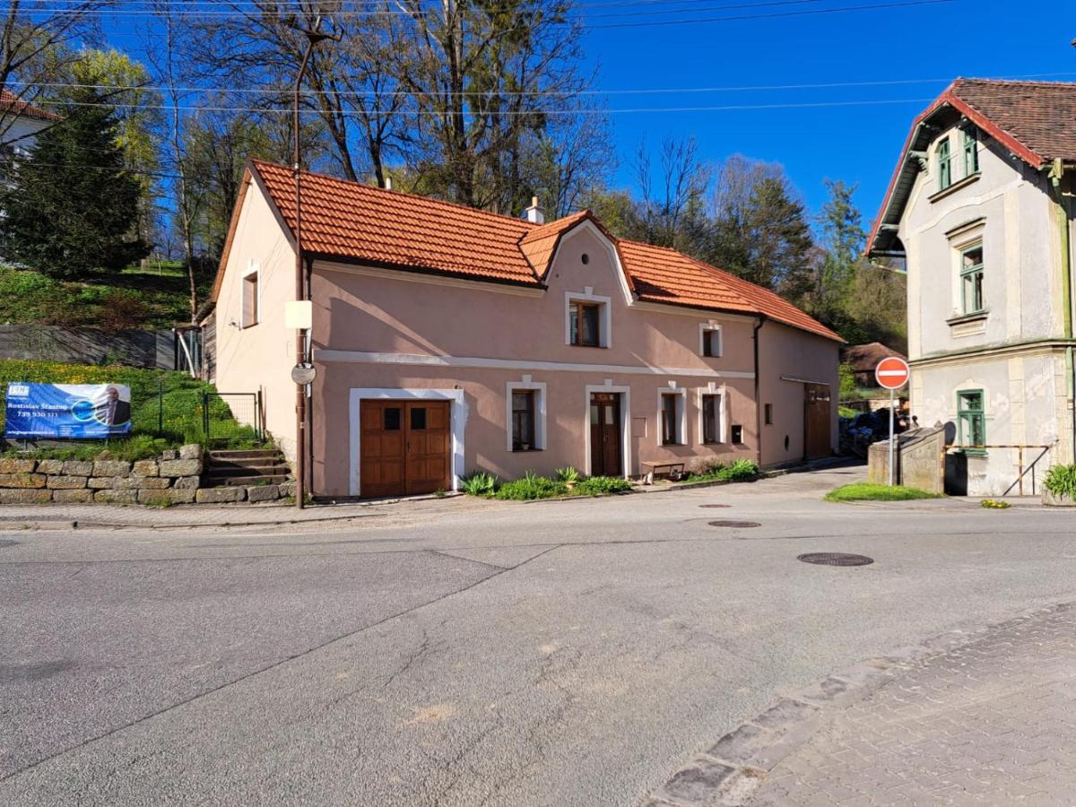 Vila Hedvika Nové Hrady Exterior photo
